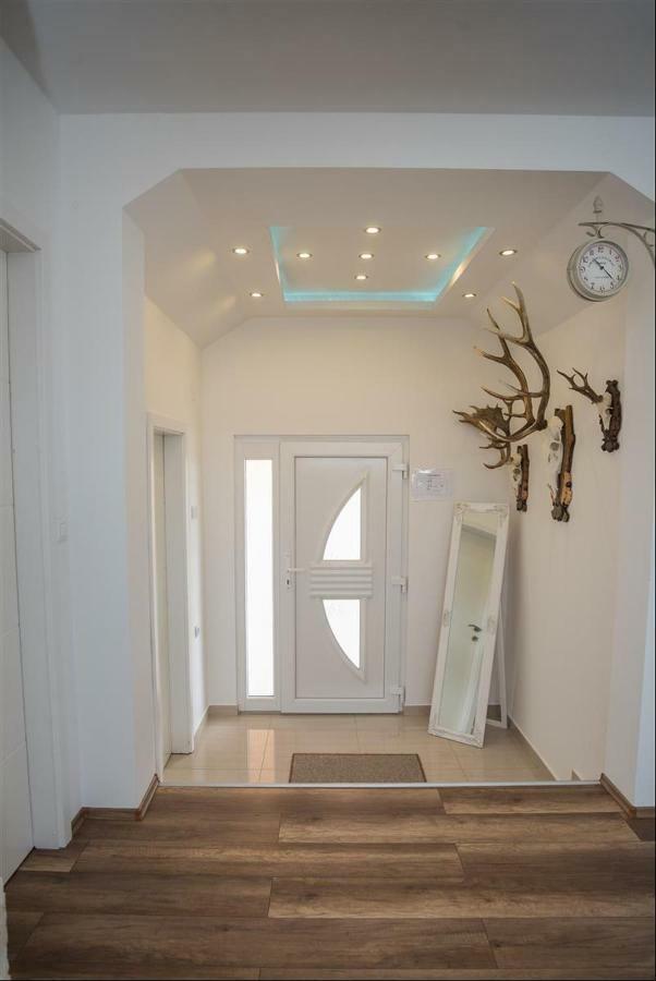 Apartman Hubertus 5* Vagovina Ngoại thất bức ảnh