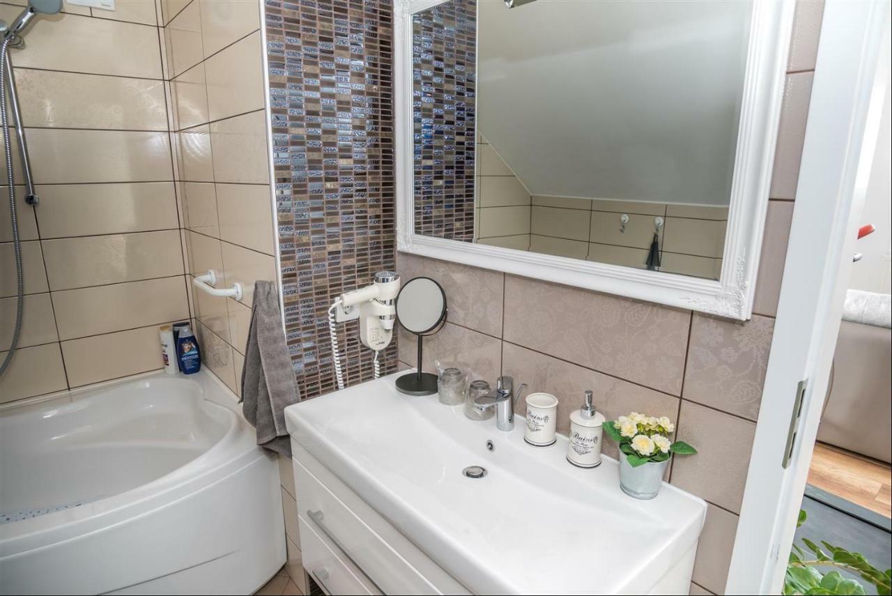 Apartman Hubertus 5* Vagovina Ngoại thất bức ảnh